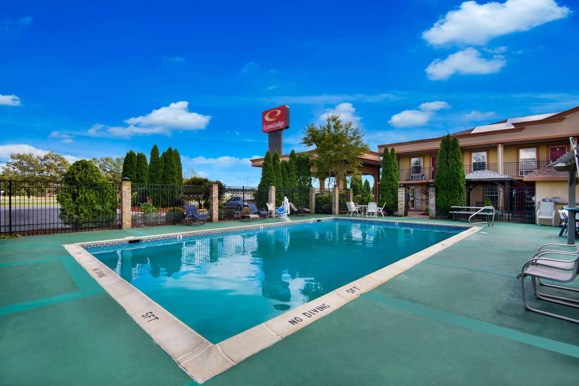 Econo Lodge Princess Anne Exterior photo